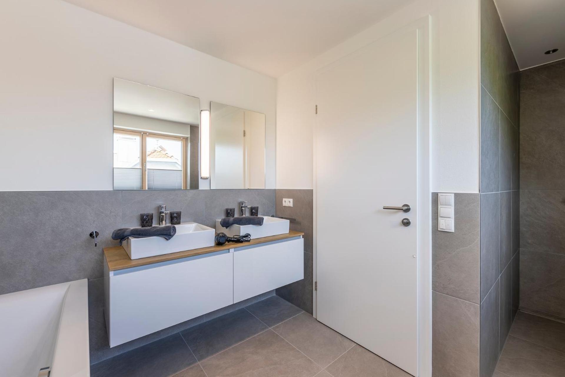 Bodensee Bergblick Suite Lochau Exteriör bild